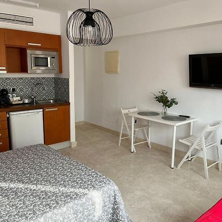 Illescas Apartamento Estepona Luaran gambar