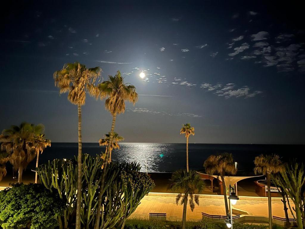 Illescas Apartamento Estepona Luaran gambar